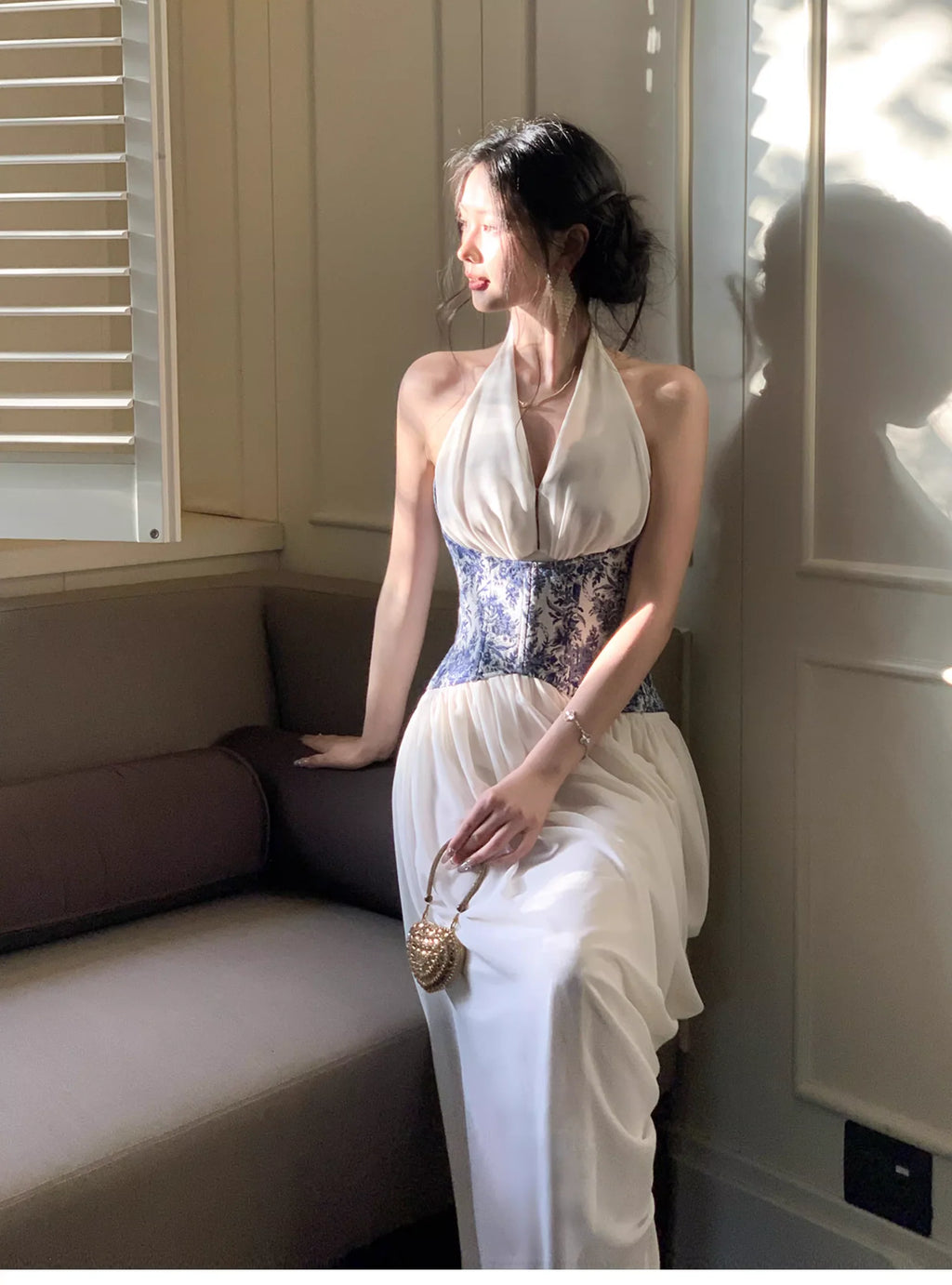 Elegant A-Line Halter-Neck Floral-Print White Blue Chiffon Prom Dresses