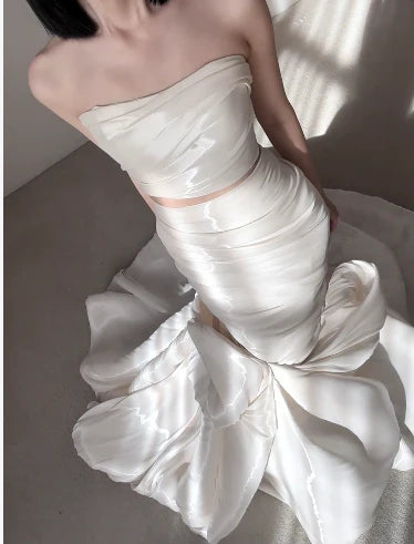 Chic Mermaid Strapless Sleeveless bow embellishment Two-Piece Ivory Long Prom Dress