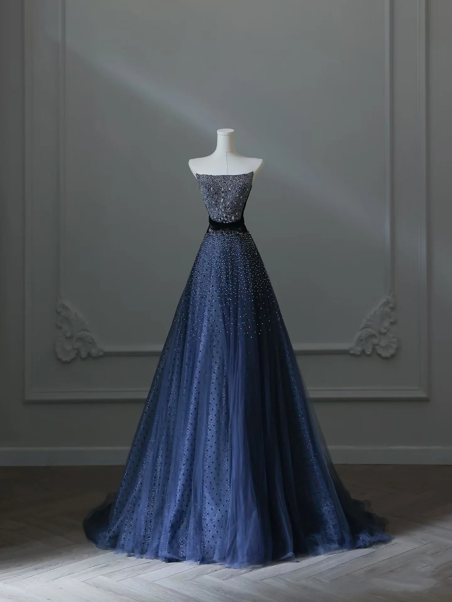 Starry Strapless Beaded Midnight Blue Tulle Long Evening Dresses