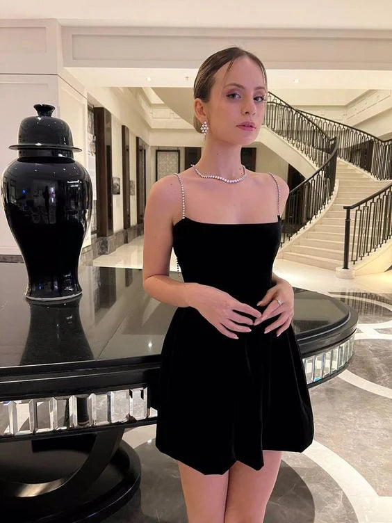 Chic Qianjin A-Line Square Neck Sleeveless Pearl-Strap Black Mini Prom Dress